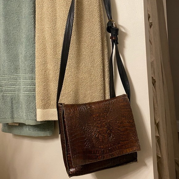 Beautiful Handcrafted Flap Crossbody Bag - Picture 2 of 16